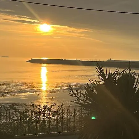Appartement On Dublin Bay Monkstown (Dublin)